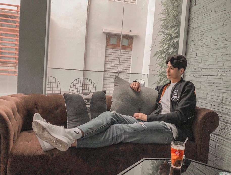 Trần Đình Hiếu - Hot boy bóng chuyền kiêm người mẫu ảnh