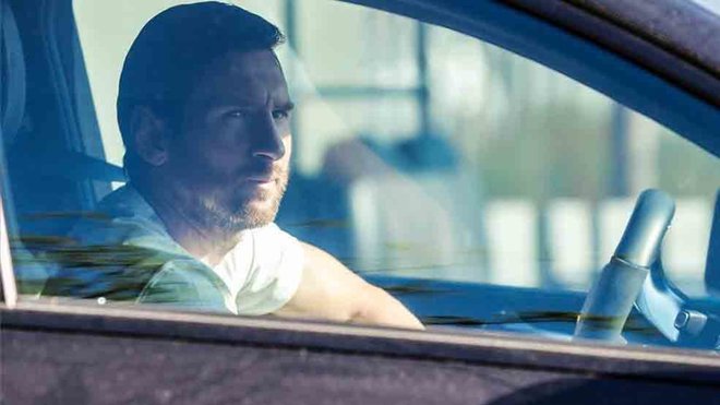Chiếc áo hàng hiệu của Messi khi xét nghiệm COVID-19 có giá bao nhiêu? Chiếc áo hàng hiệu của Messi khi xét nghiệm COVID-19 có giá bao nhiêu?