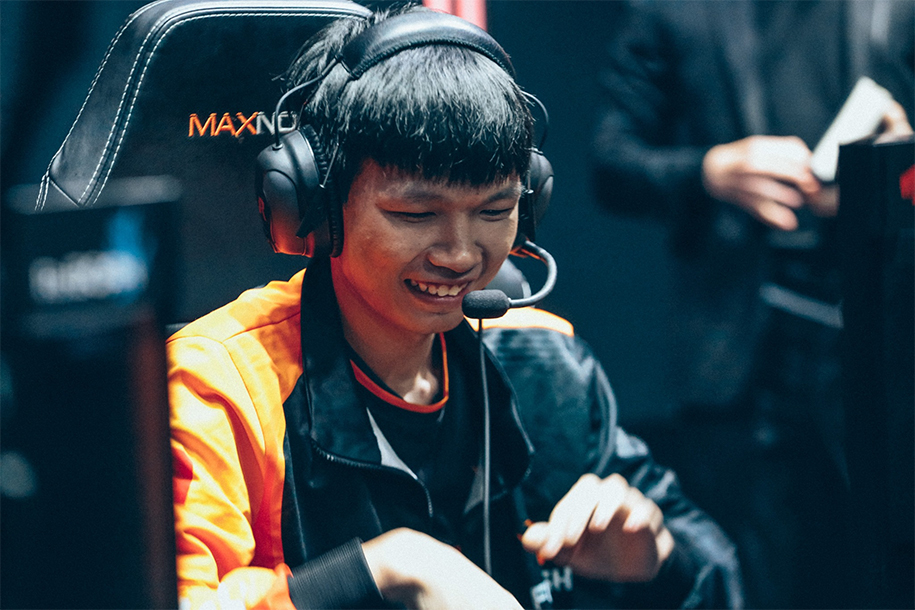 Đội hình Team Flash cần bổ sung nhân tố mới cho VCS Mùa Hè 2020?