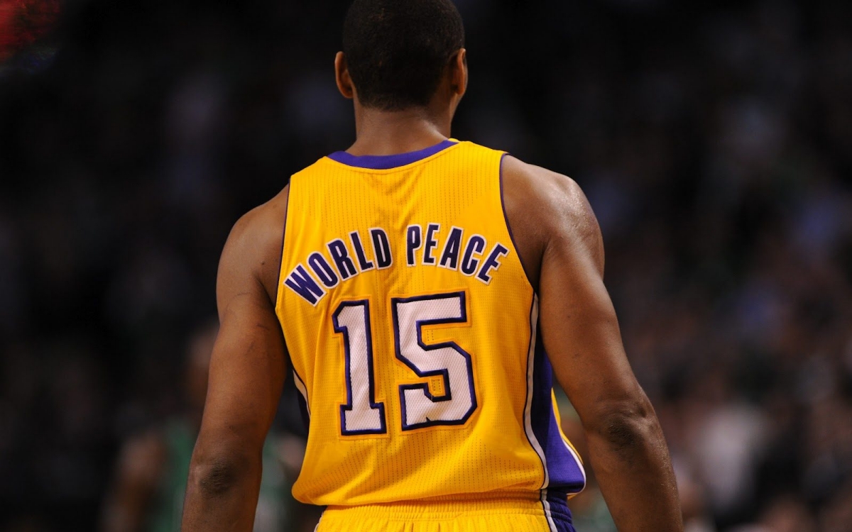 Lấy vợ lần hai, Metta World Peace tiếp tục đổi tên