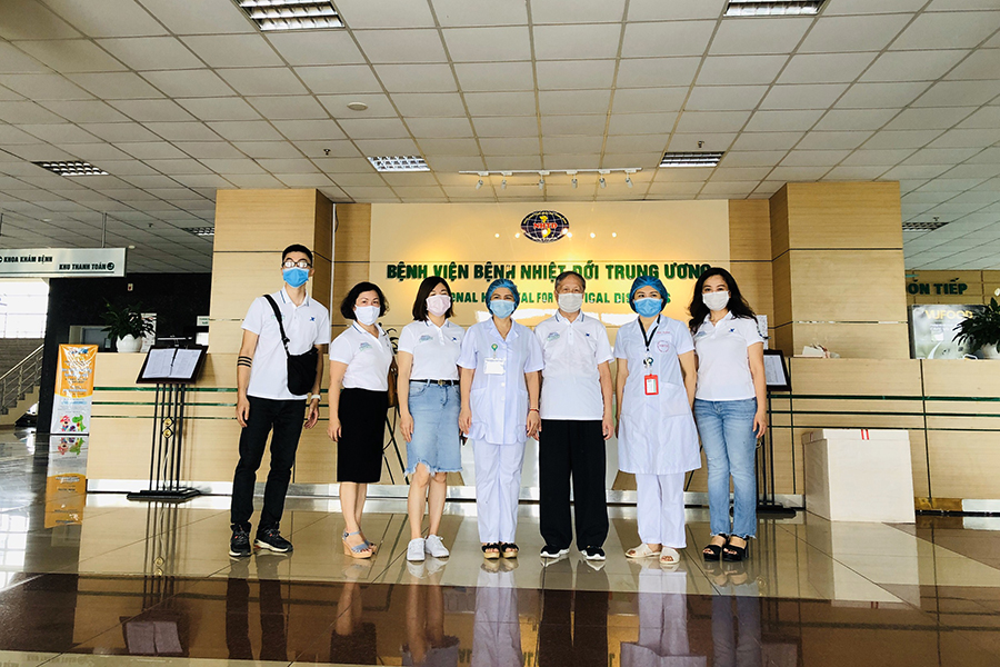 VPBank Hanoi Marathon ASEAN 2020 trao tặng 109 triệu đồng cho các y bác sĩ chống dịch COVID-19 VPBank Hanoi Marathon ASEAN 2020 trao tặng 109 triệu đồng cho các y bác sĩ chống dịch COVID-19