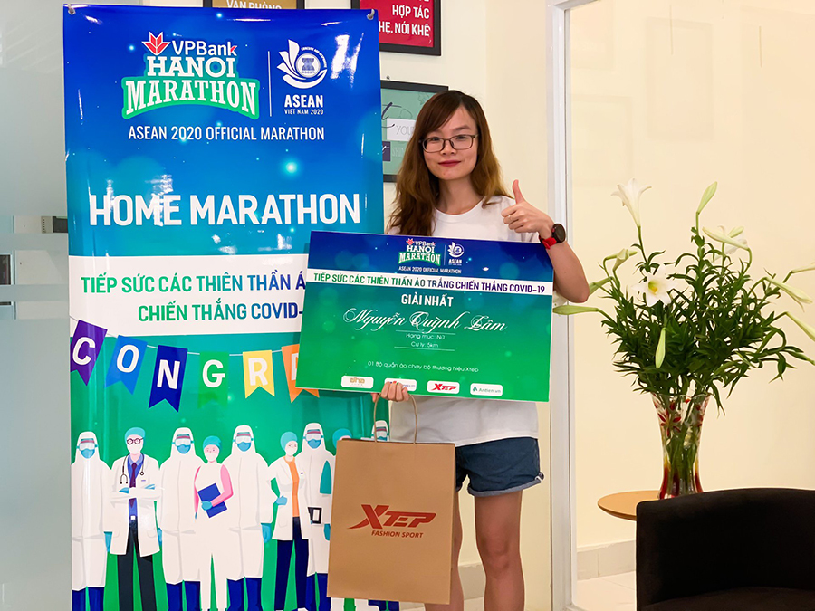VPBank Hanoi Marathon ASEAN 2020 trao tặng 109 triệu đồng cho các y bác sĩ chống dịch COVID-19 VPBank Hanoi Marathon ASEAN 2020 trao tặng 109 triệu đồng cho các y bác sĩ chống dịch COVID-19