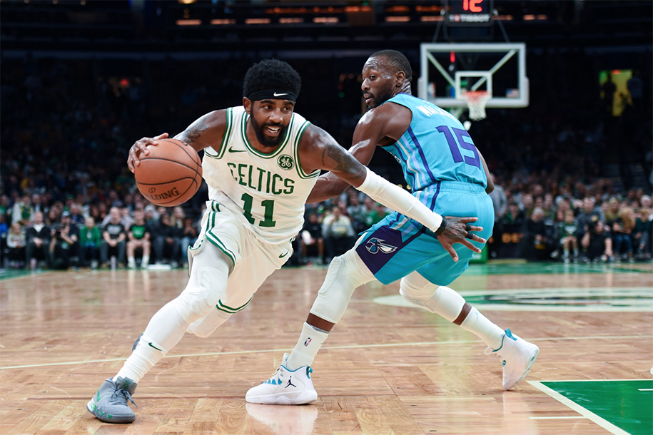 Hai “thánh handle” Kyrie Irving và Kemba Walker cà khịa nhau đấu 1-1