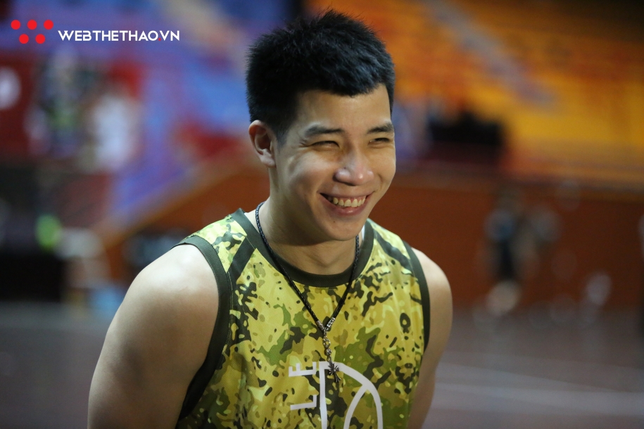 Hoàng Ca - Đạt Doc sát cánh tại NTĐ Tây Hồ, fan TL Warriors phát sốt