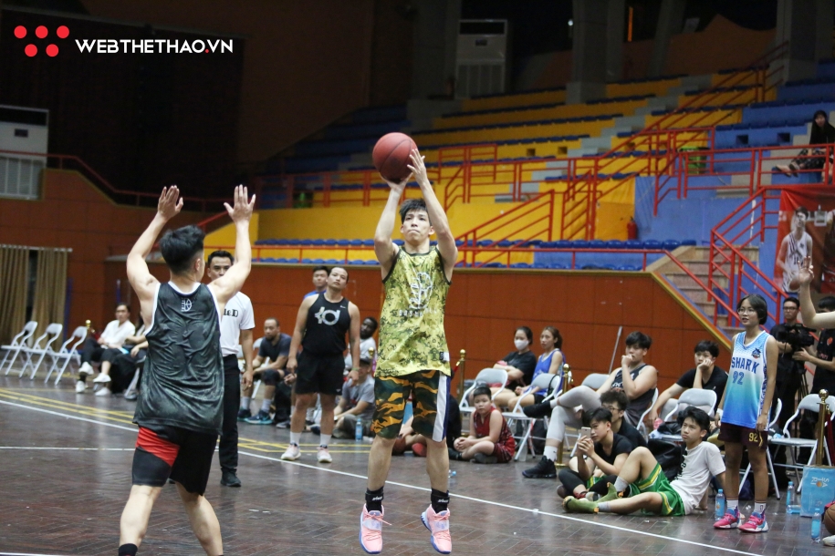 Hoàng Ca - Đạt Doc sát cánh tại NTĐ Tây Hồ, fan TL Warriors phát sốt