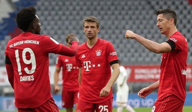 Dortmund và Bayern cho thấy lợi thế sân nhà ở Bundesliga biến mất