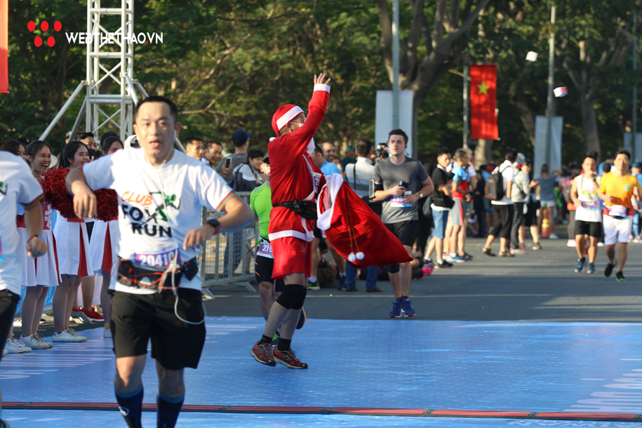 Những màn cosplay cực độc tại HCMC Marathon 2020 Những màn cosplay cực độc tại HCMC Marathon 2020