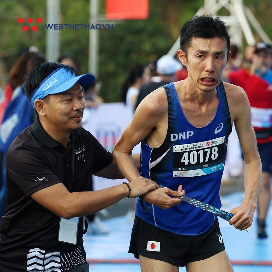 Phạm Thị Hồng Lệ bảo vệ thành công chức vô địch cự ly marathon tại HCMC Marathon 2020