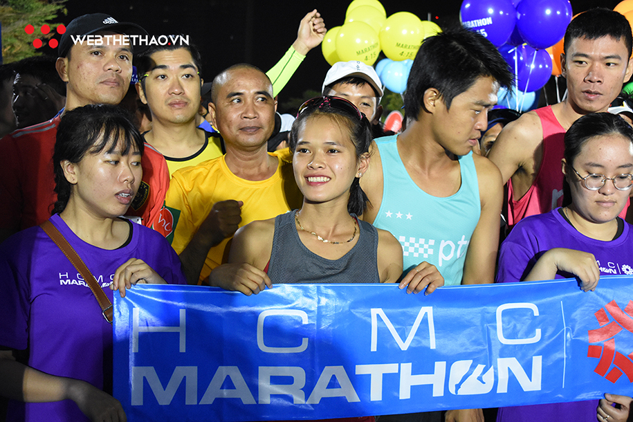 Phạm Thị Hồng Lệ bảo vệ thành công chức vô địch cự ly marathon tại HCMC Marathon 2020