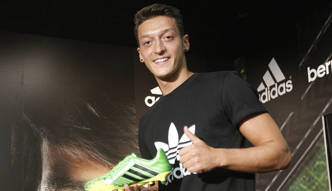 Tin bóng đá 3/6: Nhà tài trợ rời bỏ Mesut Ozil