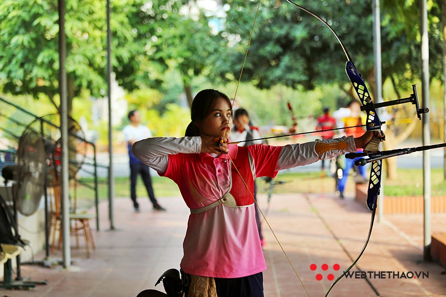 Đẹp rạng rỡ như các nữ VĐV bắn cung trong Top 3 đề cử Đồng đội của năm Cúp Chiến thắng 2019