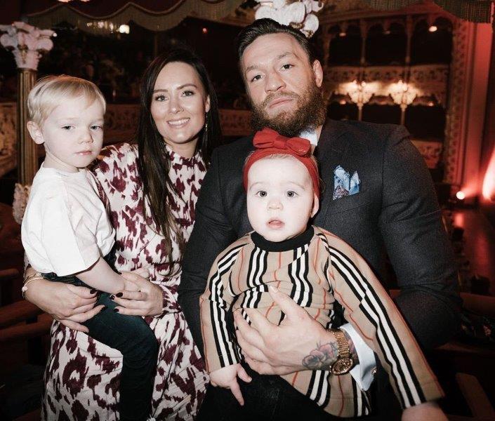 Conor McGregor đính chính thông tin người thân mất vì COVID-19