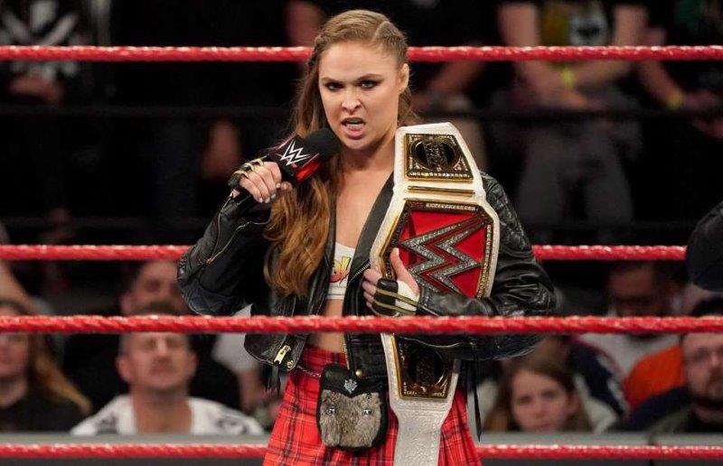 Đấu vật biểu diễn: Kayfabe, tấm màn giữa sàn đấu và hiện thực