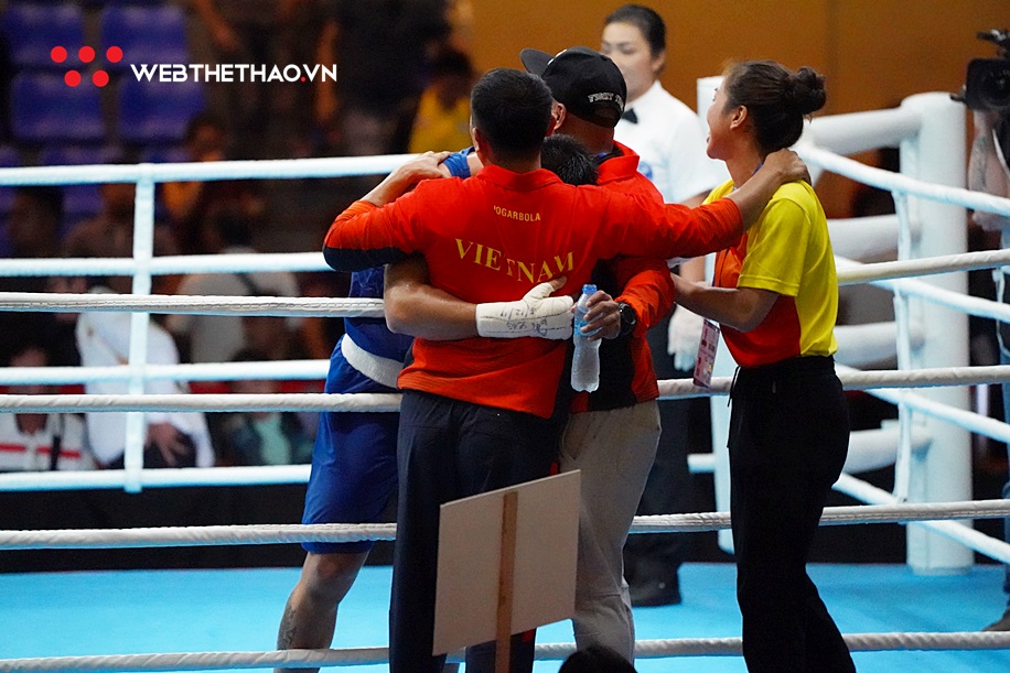 HLV Boxing độc nhất v&ocirc; nhị Đinh Phương Thanh v&agrave; những chuyện chưa bao giờ kể