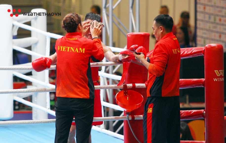 HLV Boxing độc nhất v&ocirc; nhị Đinh Phương Thanh v&agrave; những chuyện chưa bao giờ kể