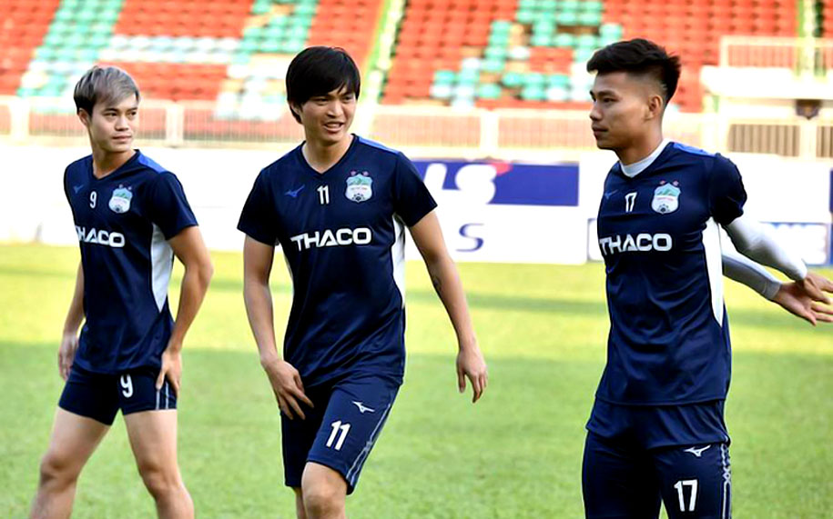 HLV vô địch Champions League tin Tuấn Anh đủ sức đá ở châu Âu