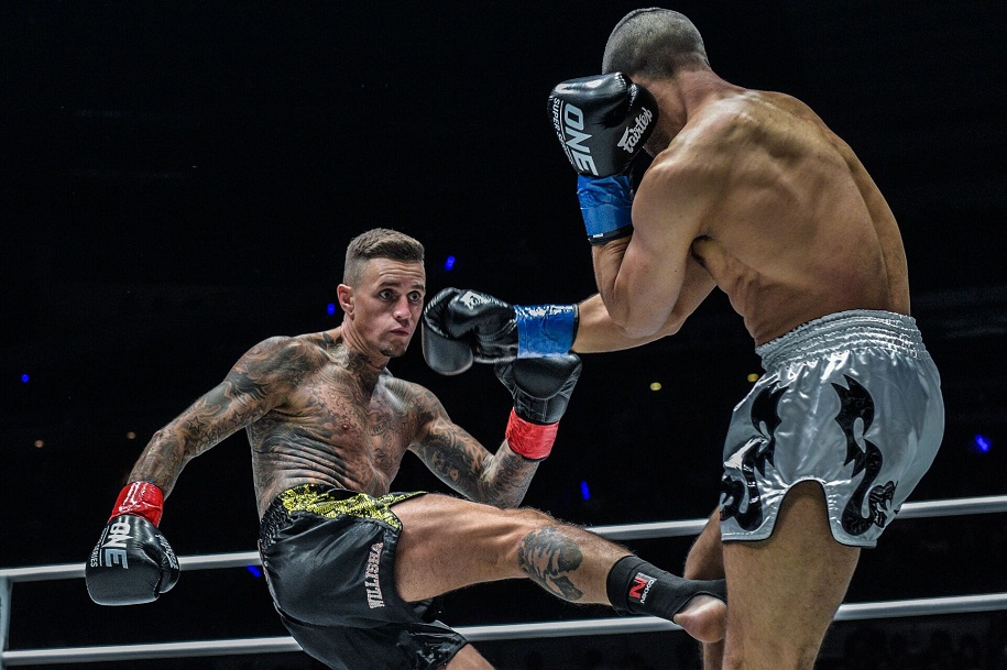 Điều gì làm Kickboxing Hà Lan khác biệt với những môn võ đánh đứng khác?