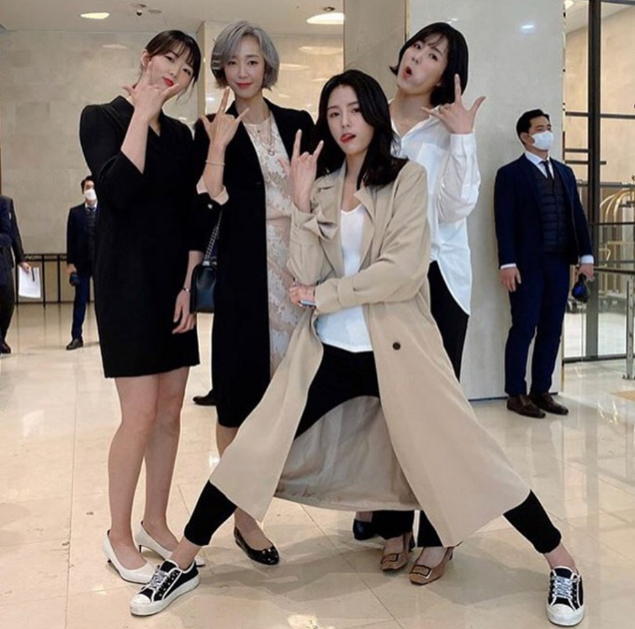 Lee Da Yeong - Ngôi sao nổi loạn bỗng biến thành MC nổi tiếng Lee Da Yeong - Ngôi sao nổi loạn bỗng biến thành MC nổi tiếng