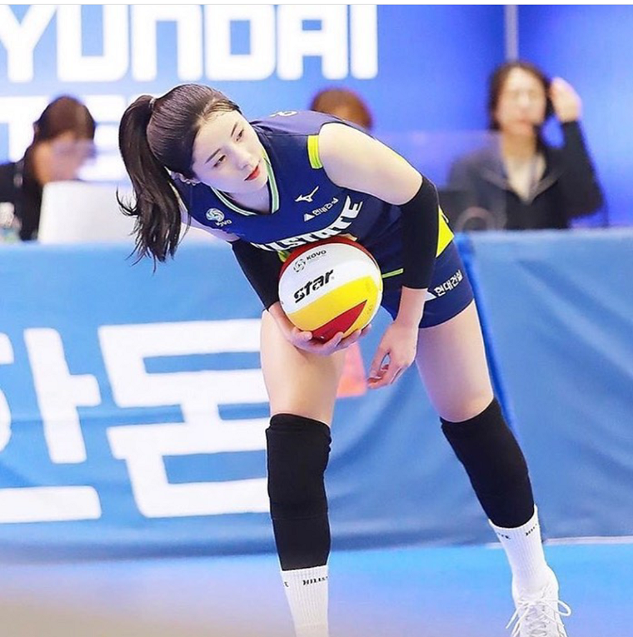 Lee Da Yeong - Ngôi sao nổi loạn bỗng biến thành MC nổi tiếng Lee Da Yeong - Ngôi sao nổi loạn bỗng biến thành MC nổi tiếng