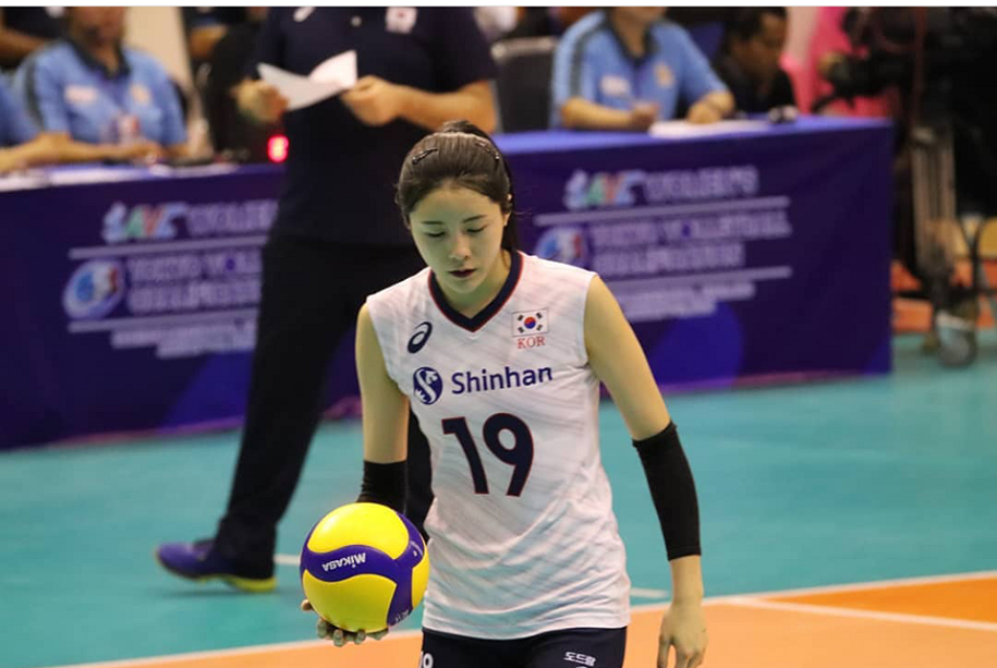 Lee Da Yeong - Ngôi sao nổi loạn bỗng biến thành MC nổi tiếng Lee Da Yeong - Ngôi sao nổi loạn bỗng biến thành MC nổi tiếng