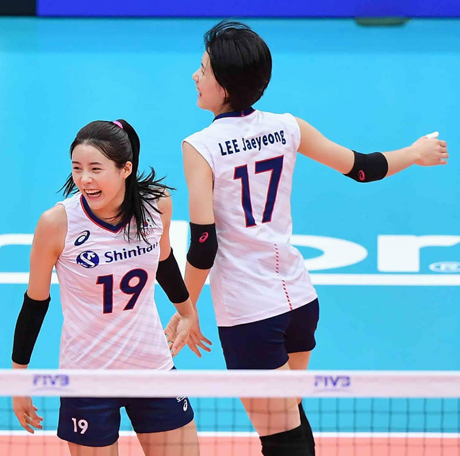 Lee Da Yeong - Ngôi sao nổi loạn bỗng biến thành MC nổi tiếng Lee Da Yeong - Ngôi sao nổi loạn bỗng biến thành MC nổi tiếng