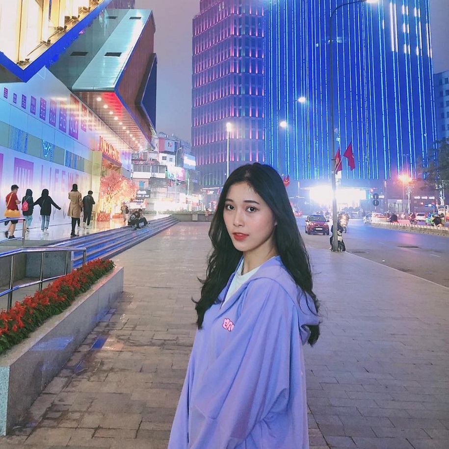 Đặng Thu Huyền: Người mẫu ảnh trong vai cầu thủ bóng chuyền