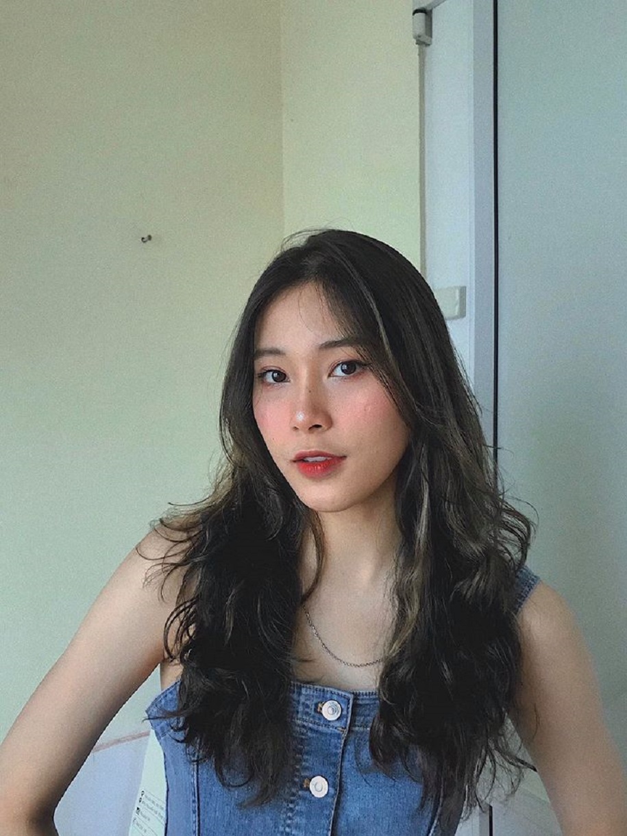 Đặng Thu Huyền: Người mẫu ảnh trong vai cầu thủ bóng chuyền