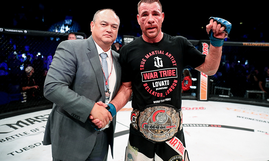 Douglas Lima và Gegard Mousasi tranh chức vô địch hạng trung BELLATOR đang bỏ trống