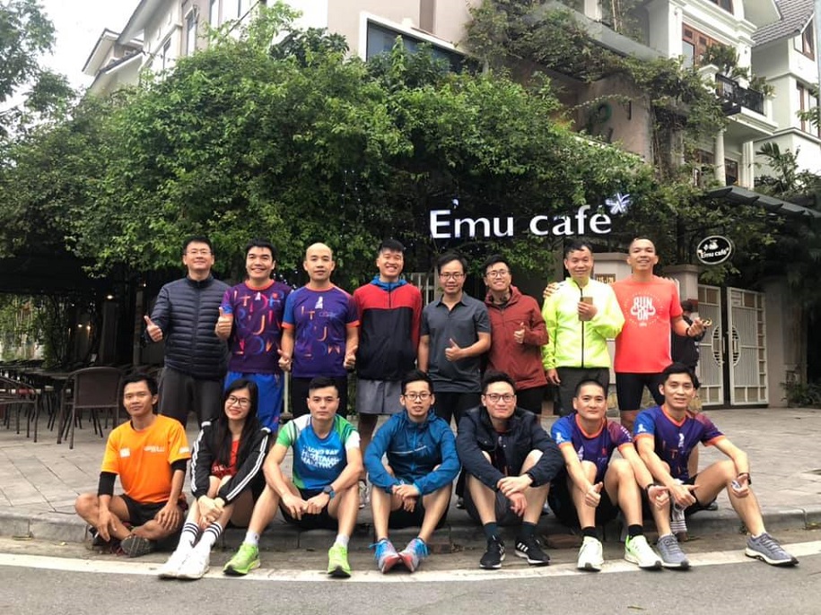 Cuồng chân vì giải chạy bị hoãn, dân chạy bộ đua nhau chạy dài cuối tuần Cuồng chân vì giải chạy bị hoãn, dân chạy bộ đua nhau chạy dài cuối tuần