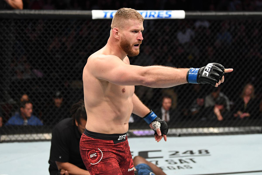 Hả hê khi Corey Anderson bị knockout, Jon Jones sẵn sàng đấu Jan Blachowicz