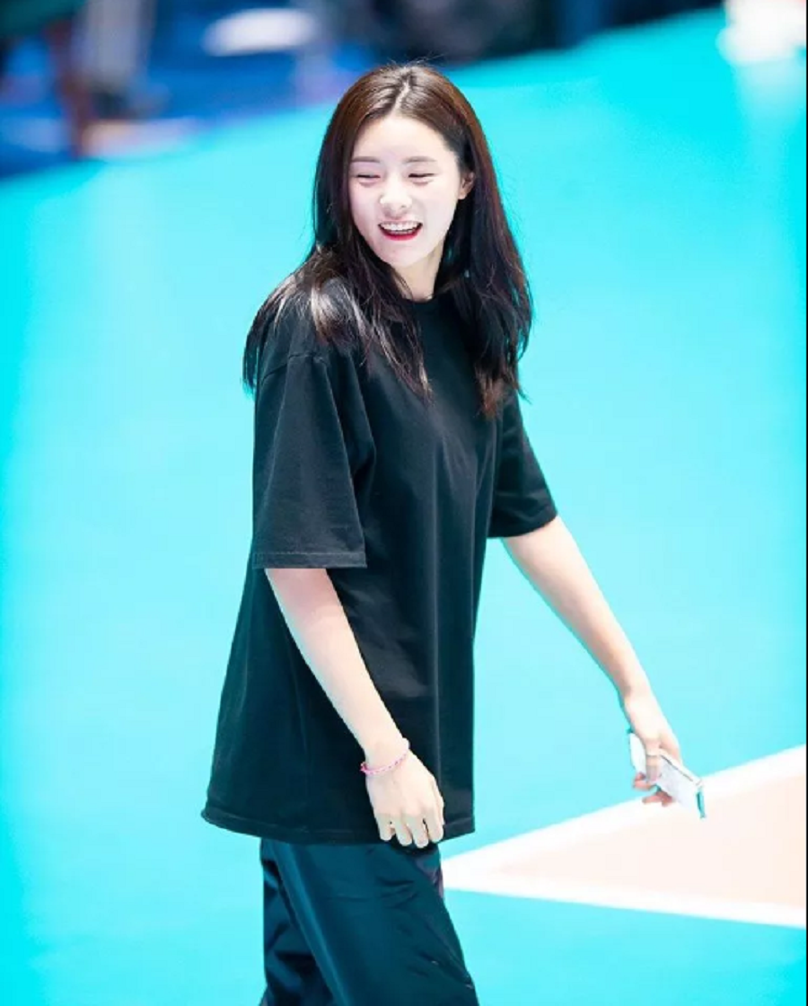 Lee Da Yeong: Hoa khôi bóng chuyền xinh đẹp nhất thế giới? Lee Da Yeong: Hoa khôi bóng chuyền xinh đẹp nhất thế giới?