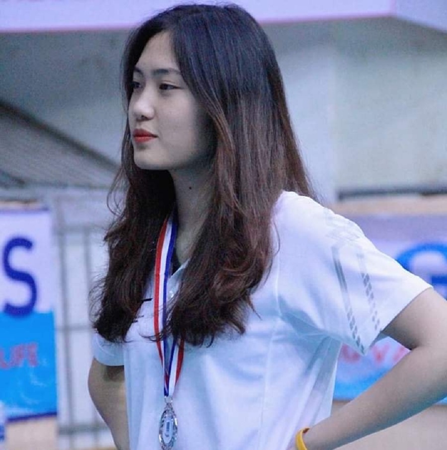 Đóa hồng xinh đẹp Trần Việt Hương tỏa sáng trong màu áo Thông tin Liên Việt Postbank Đóa hồng xinh đẹp Trần Việt Hương tỏa sáng trong màu áo Thông tin Liên Việt Postbank