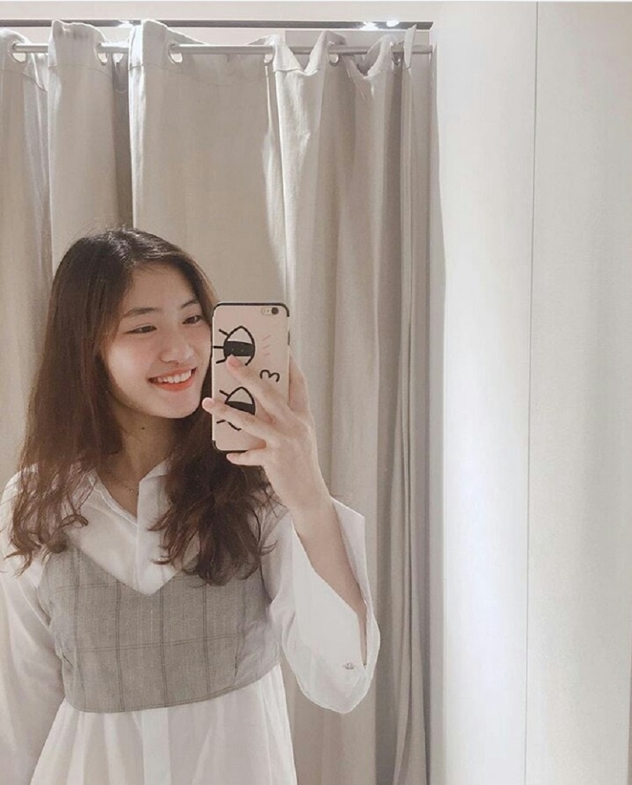 Đóa hồng xinh đẹp Trần Việt Hương tỏa sáng trong màu áo Thông tin Liên Việt Postbank Đóa hồng xinh đẹp Trần Việt Hương tỏa sáng trong màu áo Thông tin Liên Việt Postbank