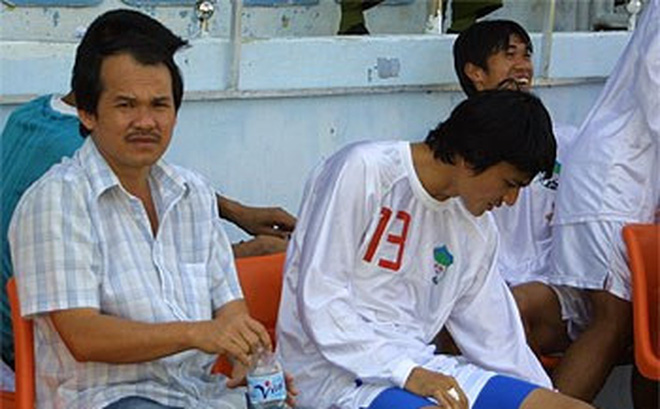 Cùng với Lee Nguyễn, những bom tấn nào từng thi đấu ở V.League?