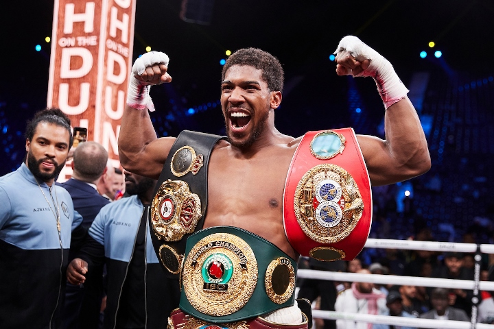 Anthony Joshua phân tích về 2 chiến thắng gần nhất của Deontay Wilder