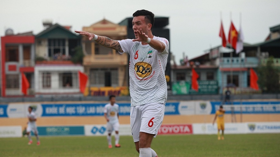 Cảnh báo Lee Nguyễn: V.League là miền đất dữ với các ngôi sao người Mỹ
