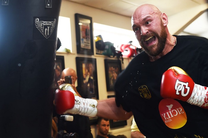 HLV của Tyson Fury thừa nhận học trò chưa đạt 100% về thể chất