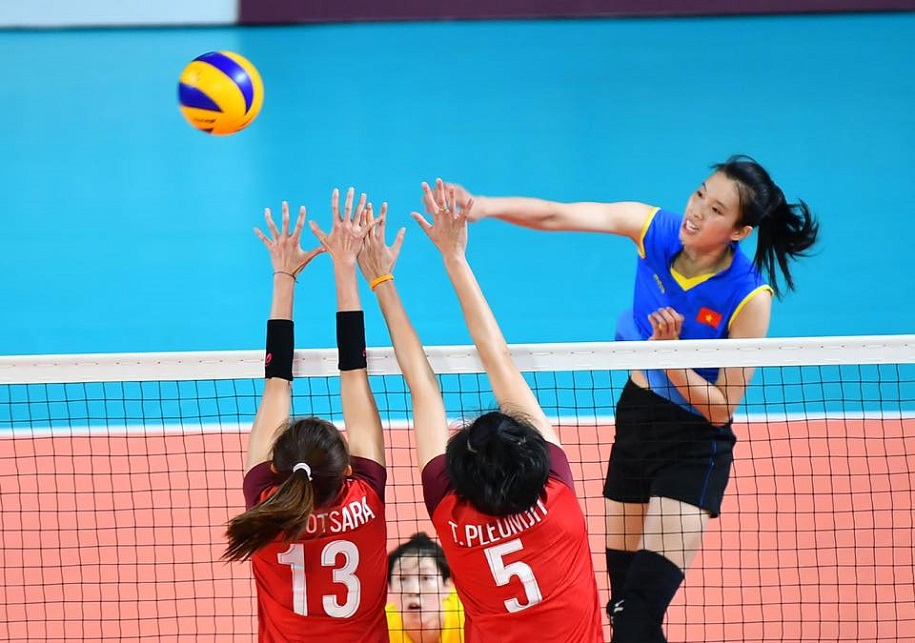 Soi chiều cao các nữ cầu thủ bóng chuyền Việt Nam