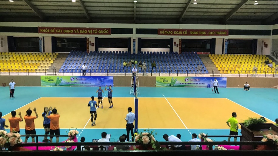 Chuyền hai Trần Hoàng Kim chia tay đội bóng đất mỏ Chuyền hai Trần Hoàng Kim chia tay đội bóng đất mỏ