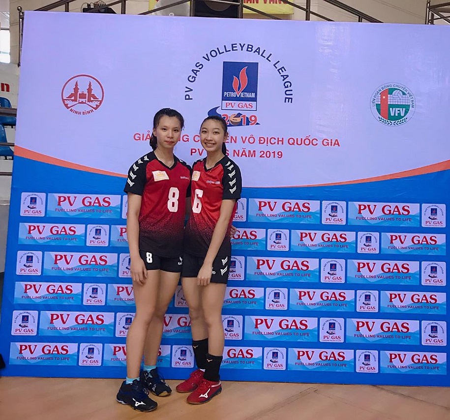 Cặp chị em không chỉ chơi bóng chuyền tuyệt hay mà còn vô cùng xinh đẹp