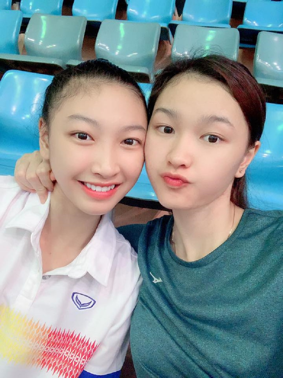 Cặp chị em không chỉ chơi bóng chuyền tuyệt hay mà còn vô cùng xinh đẹp