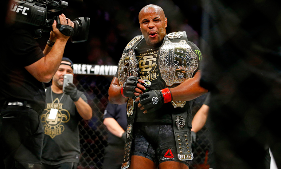 Jon Jones thừa nhận xem Daniel Cormier là động lực cho tương lai
