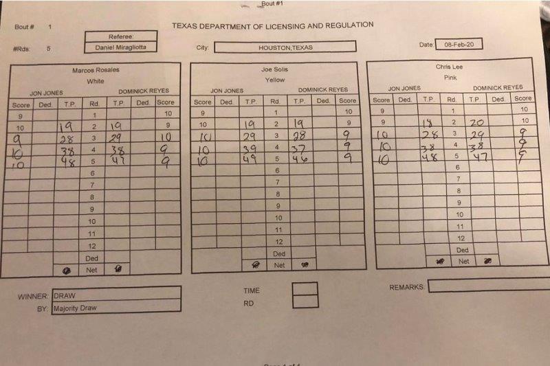 Thêm dầu vào lửa, phát hiện bảng chấm điểm UFC gặp lỗi