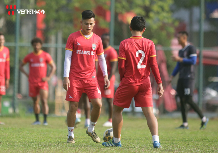 Chùm ảnh: Tiến Linh tự tin đua tranh Vua phá lưới V.League 2020