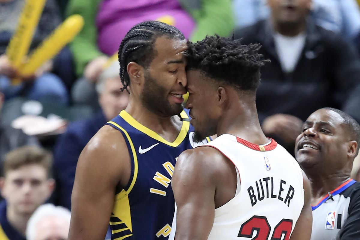 TJ Warren tắt điện, Jimmy Butler nhảy múa ăn mừng