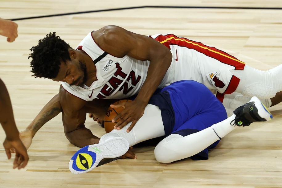 Đội hình khổng lồ của Denver Nuggets gục ngã trước Miami Heat