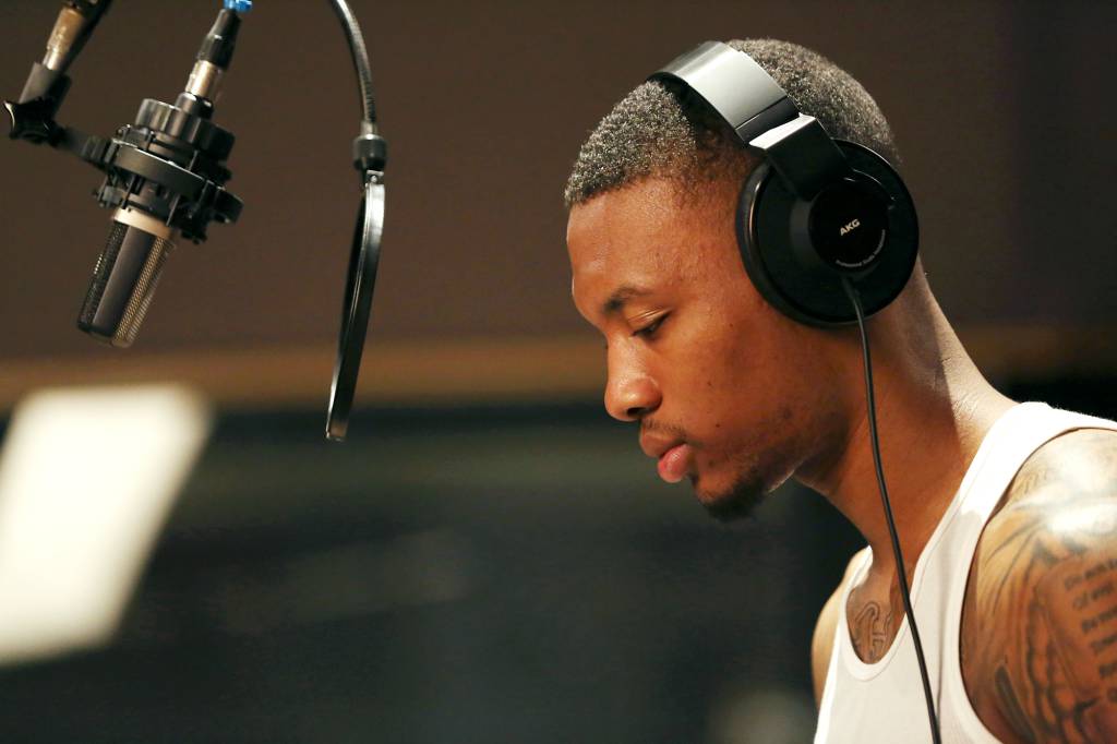 Damian Lillard mở phòng thu giữa khu tập trung NBA tại Disney World