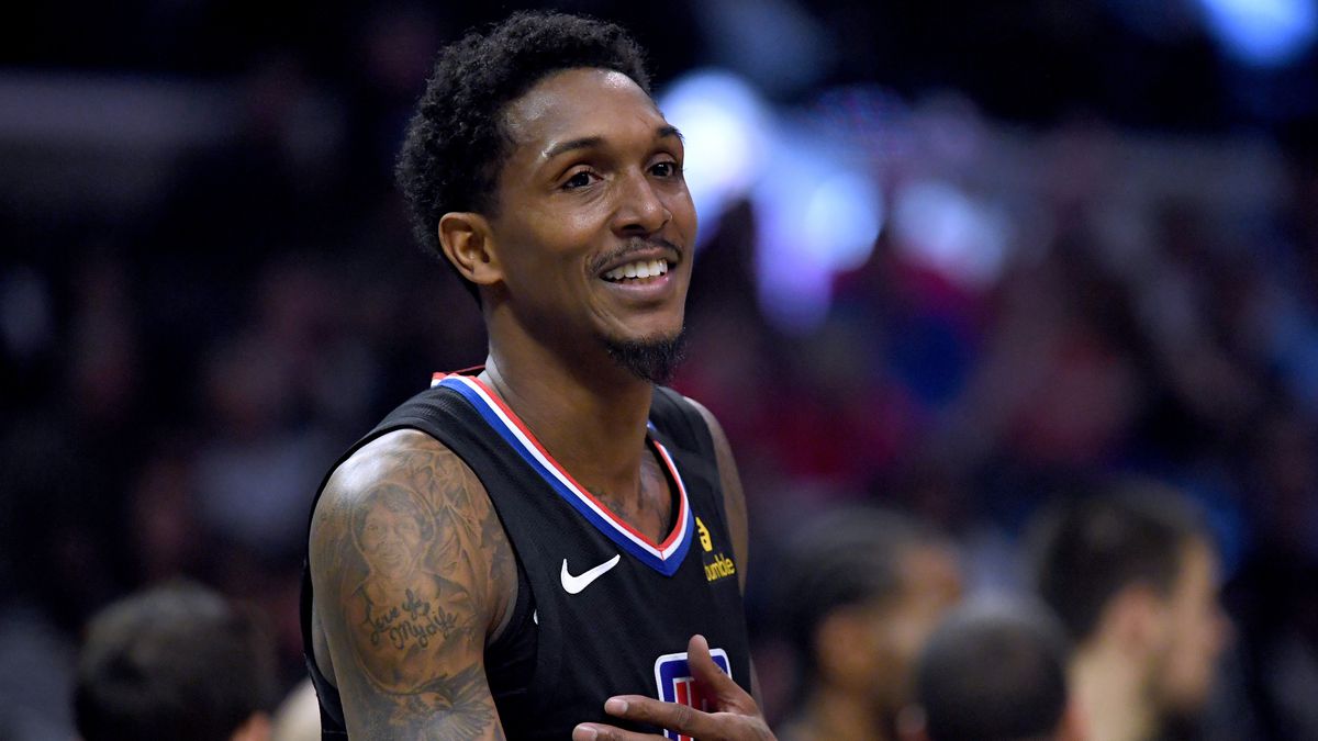 Sao LA Clippers thừa nhận đi câu lạc bộ thoát y khi rời Orlando