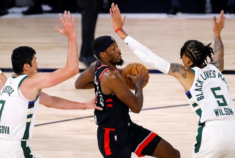 Raptors và Bucks ém quân, dàn dự bị tỏa sáng