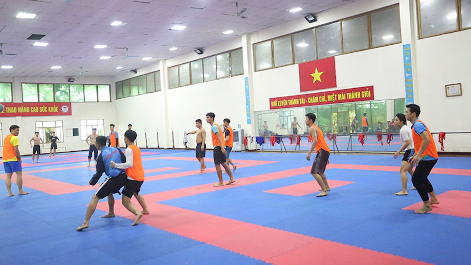 “Đột nhập” một buổi tập đặc biệt giữa mùa dịch của Tuyển karate Việt Nam